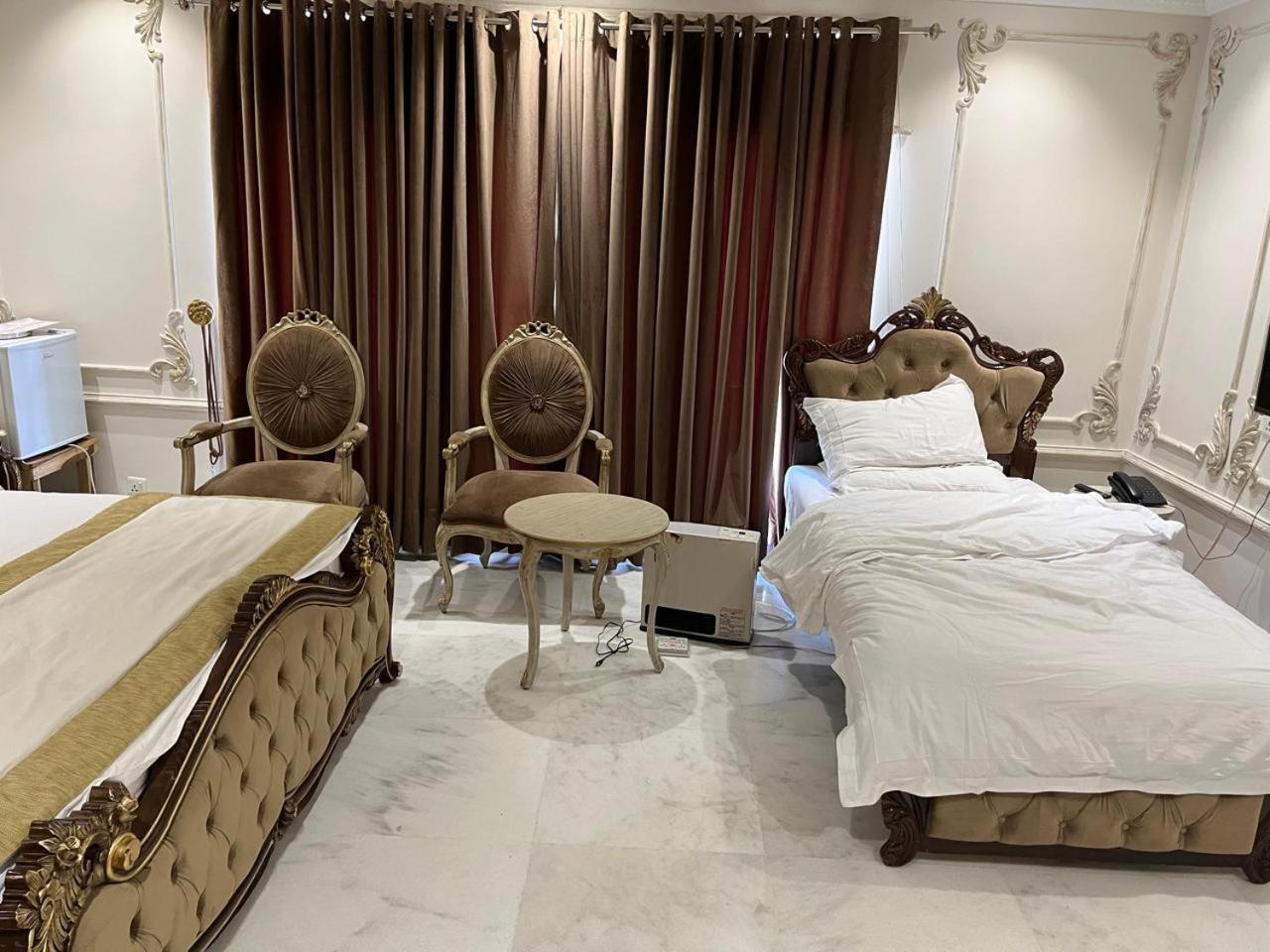 Arish Luxury Suites Skardu Eksteriør billede